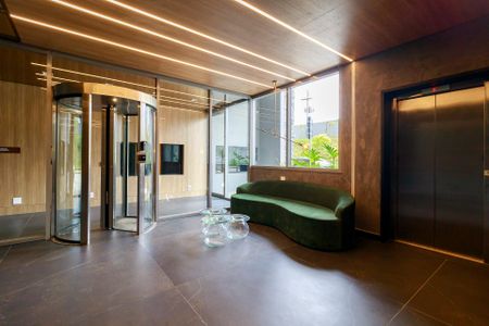 Apartamento para alugar com 165m², 3 quartos e 3 vagas Apartamento para alugar com 165m², 3 quartos e 3 vagasHall Social