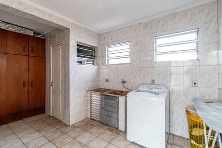 Casa à venda com 135m², 3 quartos e 2 vagas Casa à venda com 135m², 3 quartos e 2 vagasÁrea de Serviço