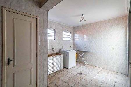 Casa à venda com 135m², 3 quartos e 2 vagas Casa à venda com 135m², 3 quartos e 2 vagasÁrea de Serviço