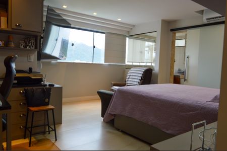 Apartamento à venda com 228m², 4 quartos e 2 vagasSuíte