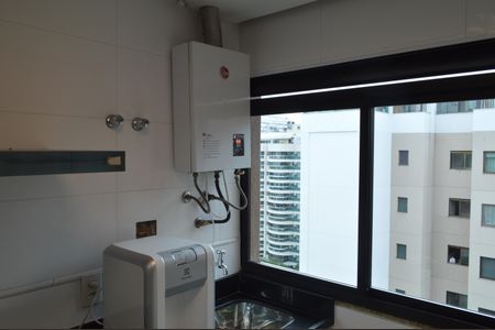 Apartamento à venda com 228m², 4 quartos e 2 vagasÁrea de Serviço 1