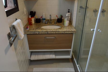 Apartamento à venda com 228m², 4 quartos e 2 vagasBanheiro 1