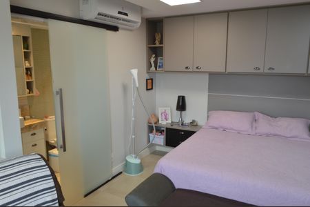 Apartamento à venda com 228m², 4 quartos e 2 vagasSuíte