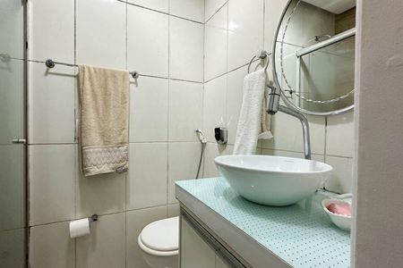 Apartamento à venda com 122m², 3 quartos e 1 vaga Apartamento à venda com 122m², 3 quartos e 1 vagaBanheiro da Suíte