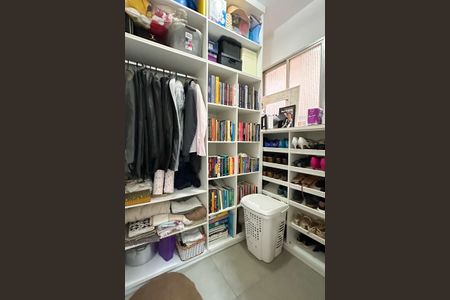 Apartamento à venda com 122m², 3 quartos e 1 vaga Apartamento à venda com 122m², 3 quartos e 1 vagaQuarto de Serviço