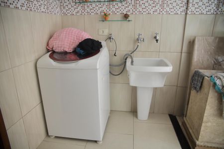 Casa à venda com 207m², 3 quartos e 2 vagasÁrea de Serviço