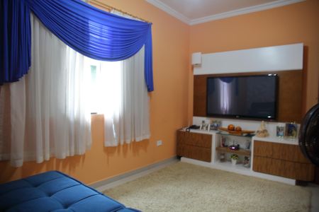 Casa à venda com 207m², 3 quartos e 2 vagasQuarto 2