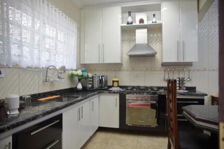 Casa à venda com 207m², 3 quartos e 2 vagasCozinha
