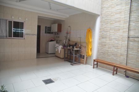 Casa à venda com 207m², 3 quartos e 2 vagasÁrea de Serviço