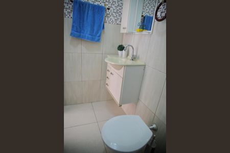 Casa à venda com 207m², 3 quartos e 2 vagasBanheiro de Serviço