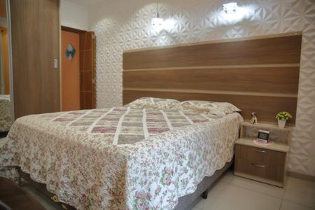 Casa à venda com 207m², 3 quartos e 2 vagasSuíte