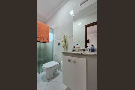 Casa à venda com 217m², 3 quartos e 5 vagasBanheiro da Suíte 2