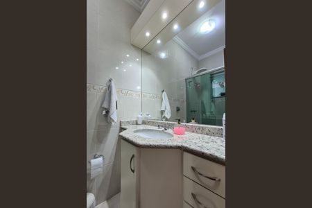 Casa à venda com 217m², 3 quartos e 5 vagasBanheiro Social