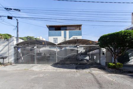 Apartamento para alugar com 109m², 3 quartos e 2 vagas Apartamento para alugar com 109m², 3 quartos e 2 vagasFachada