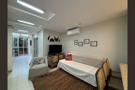 Apartamento à venda com 70m², 2 quartos e sem vagaSala