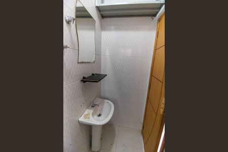 Casa à venda com 150m², 3 quartos e 1 vaga Casa à venda com 150m², 3 quartos e 1 vagaBanheiro de Serviço