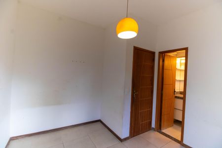 Casa à venda com 150m², 3 quartos e 1 vaga Casa à venda com 150m², 3 quartos e 1 vagaSuíte