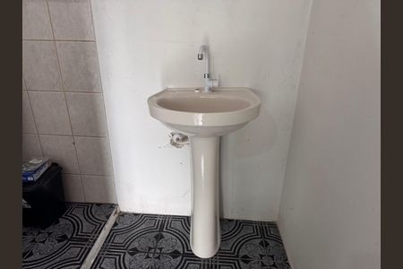Casa à venda com 130m², 3 quartos e 1 vaga Casa à venda com 130m², 3 quartos e 1 vagaBanheiro Social
