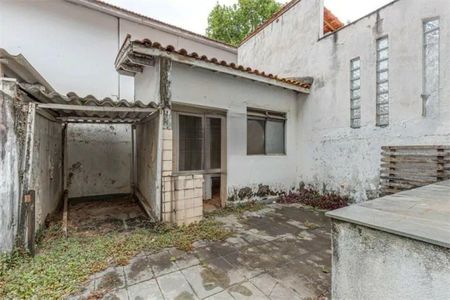 Casa à venda com 130m², 2 quartos e 2 vagas