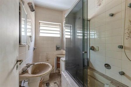 Casa à venda com 130m², 2 quartos e 2 vagas
