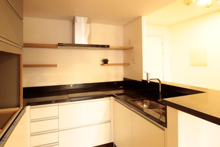 Apartamento à venda com 48m², 1 quarto e 1 vagaSala/Cozinha
