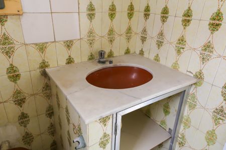 Apartamento à venda com 70m², 2 quartos e sem vagaBanheiro