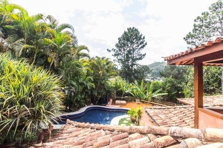 Casa à venda com 730m², 4 quartos e 6 vagas Casa à venda com 730m², 4 quartos e 6 vagasVista da Suíte