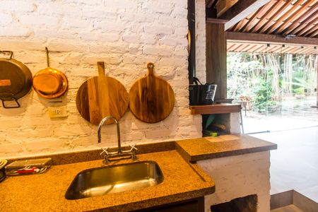 Casa à venda com 730m², 4 quartos e 6 vagas Casa à venda com 730m², 4 quartos e 6 vagasÁrea gourmet