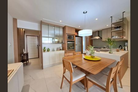 Apartamento à venda com 130m², 3 quartos e sem vaga Apartamento à venda com 130m², 3 quartos e sem vagaCozinha