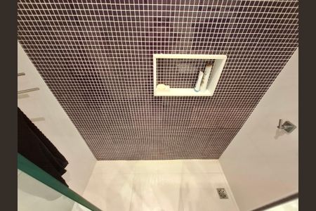 Apartamento à venda com 130m², 3 quartos e sem vaga Apartamento à venda com 130m², 3 quartos e sem vagaBanheiro