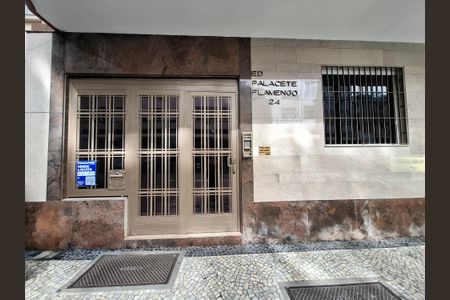 Apartamento à venda com 130m², 3 quartos e sem vaga Apartamento à venda com 130m², 3 quartos e sem vagaPlaca