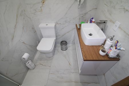 Casa à venda com 150m², 3 quartos e 1 vagaBanheiro 2