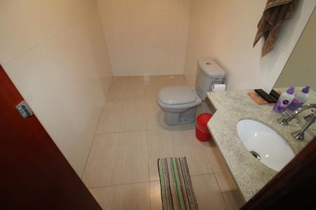 Casa à venda com 150m², 3 quartos e 1 vagaBanheiro 1