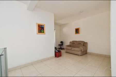 Casa à venda com 445m², 4 quartos e 3 vagas Casa à venda com 445m², 4 quartos e 3 vagasSala 2 Pavimento