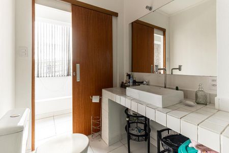 Apartamento à venda com 63m², 1 quarto e sem vaga Apartamento à venda com 63m², 1 quarto e sem vagaBanheiro