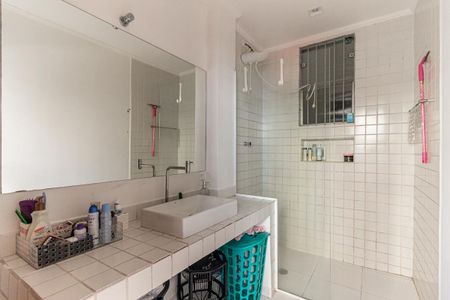 Apartamento à venda com 63m², 1 quarto e sem vaga Apartamento à venda com 63m², 1 quarto e sem vagaBanheiro