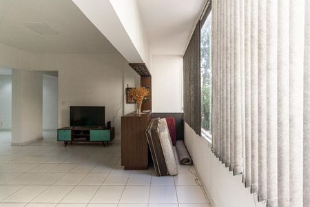 Apartamento à venda com 63m², 1 quarto e sem vaga Apartamento à venda com 63m², 1 quarto e sem vagaSala