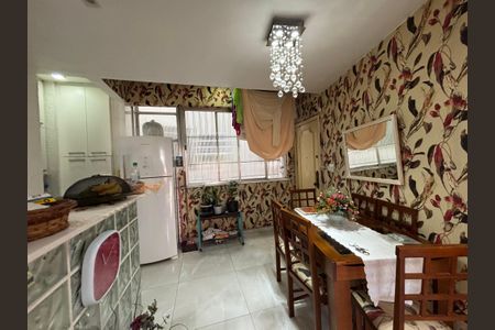 Apartamento à venda com 90m², 2 quartos e sem vaga Apartamento à venda com 90m², 2 quartos e sem vagaCozinha