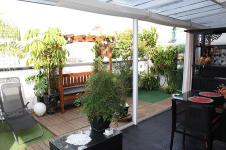 Apartamento à venda com 74m², 1 quarto e 1 vagaSacada 