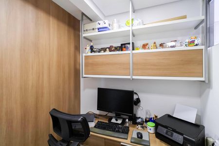 Apartamento à venda com 117m², 3 quartos e 4 vagasEscritório