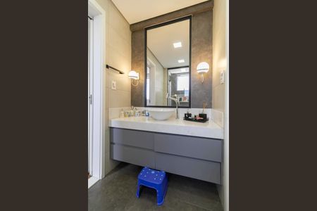 Apartamento à venda com 117m², 3 quartos e 4 vagasBanheiro das semi suíte 1 e 2