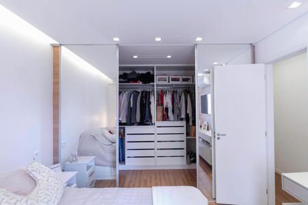Apartamento à venda com 117m², 3 quartos e 4 vagasCloset da suíte