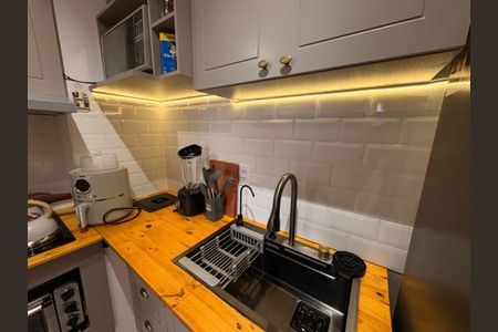 Apartamento à venda com 48m², 2 quartos e 1 vaga Apartamento à venda com 48m², 2 quartos e 1 vagaCozinha