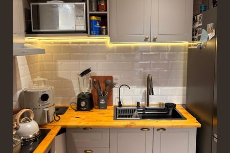 Apartamento à venda com 48m², 2 quartos e 1 vaga Apartamento à venda com 48m², 2 quartos e 1 vagaCozinha