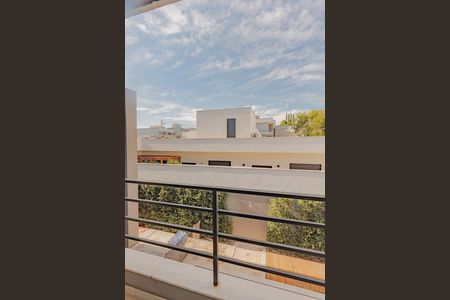 Casa de condomínio para alugar com 320m², 3 quartos e 4 vagas Casa de condomínio para alugar com 320m², 3 quartos e 4 vagasSacada da Suíte 3