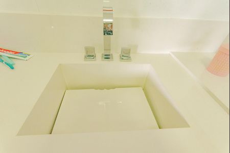 Casa de condomínio para alugar com 320m², 3 quartos e 4 vagas Casa de condomínio para alugar com 320m², 3 quartos e 4 vagasBanheiro da Suíte 2