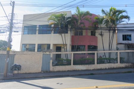 Apartamento à venda com 102m², 3 quartos e 1 vaga Apartamento à venda com 102m², 3 quartos e 1 vagaFachada