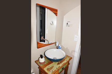 Apartamento à venda com 72m², 3 quartos e 1 vaga Apartamento à venda com 72m², 3 quartos e 1 vagaDetalhe - Banheiro Social