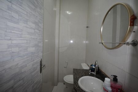 Casa para alugar com 110m², 2 quartos e 1 vaga Casa para alugar com 110m², 2 quartos e 1 vagaBanheiro da Suíte