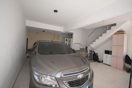 Casa para alugar com 110m², 2 quartos e 1 vaga Casa para alugar com 110m², 2 quartos e 1 vagaGaragem